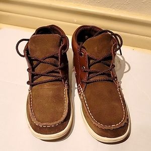 Boys shoes